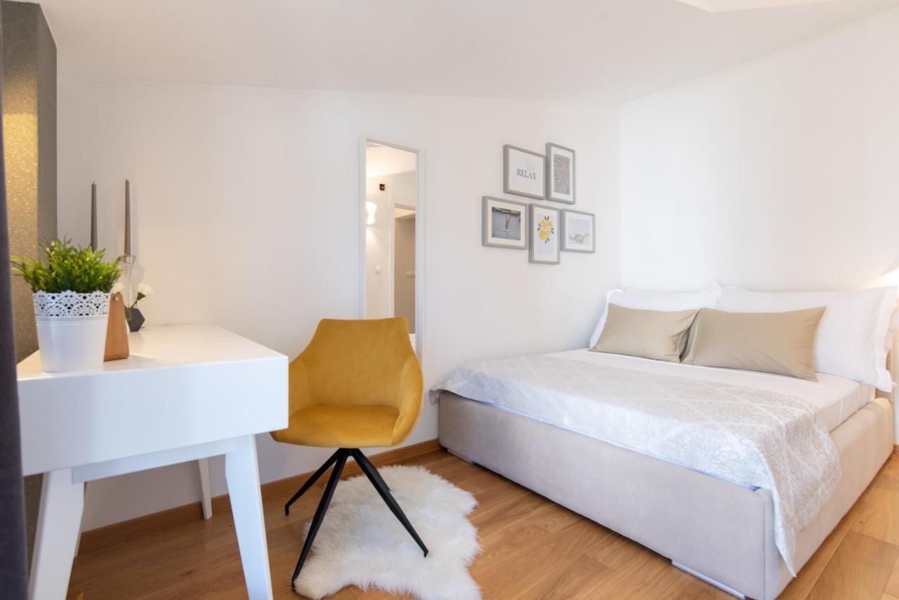 Apartments Belmat トロギール エクステリア 写真