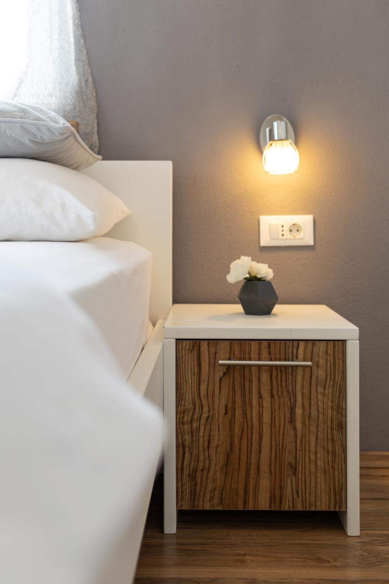 Apartments Belmat トロギール エクステリア 写真