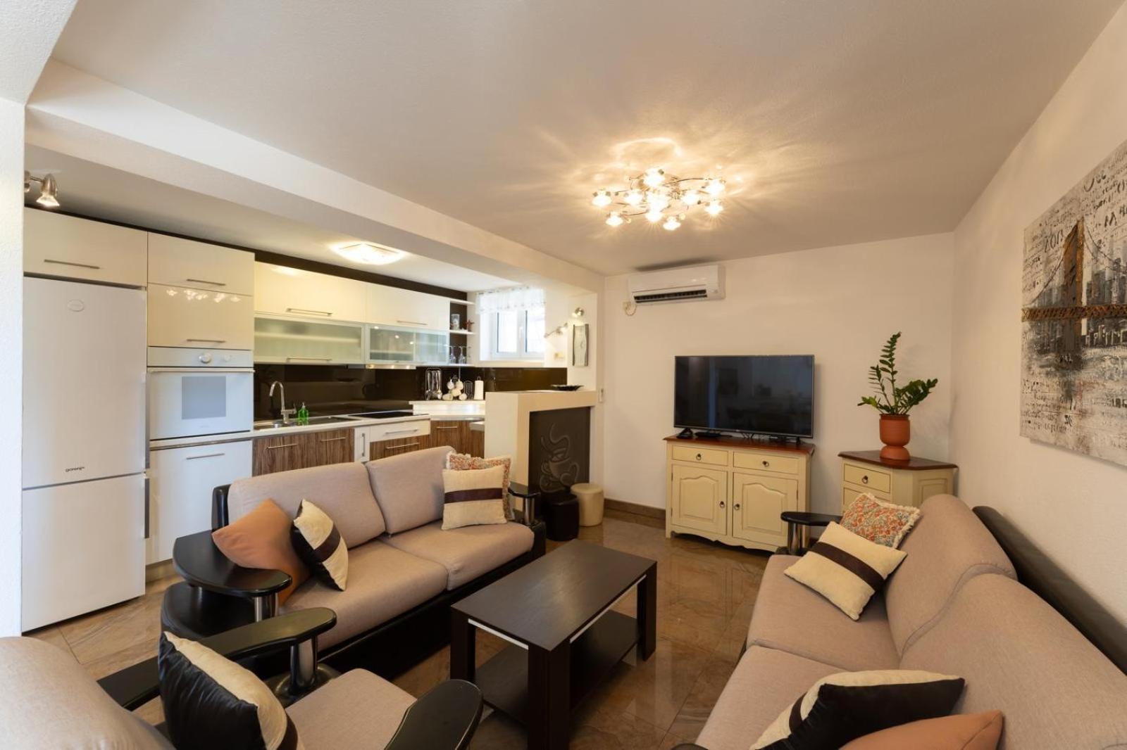 Apartments Belmat トロギール エクステリア 写真