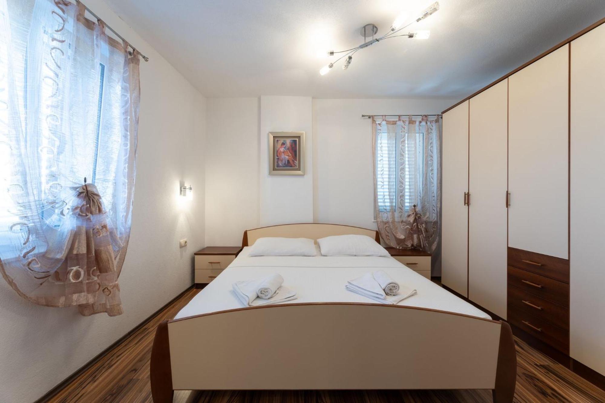 Apartments Belmat トロギール エクステリア 写真